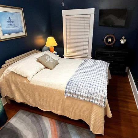 Fiesinger House - Private 3-Bd Unit In Historic Home, Downtown 桑达斯基 外观 照片