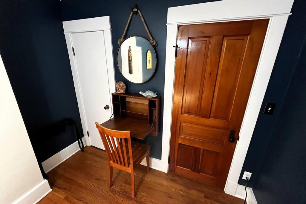 Fiesinger House - Private 3-Bd Unit In Historic Home, Downtown 桑达斯基 外观 照片